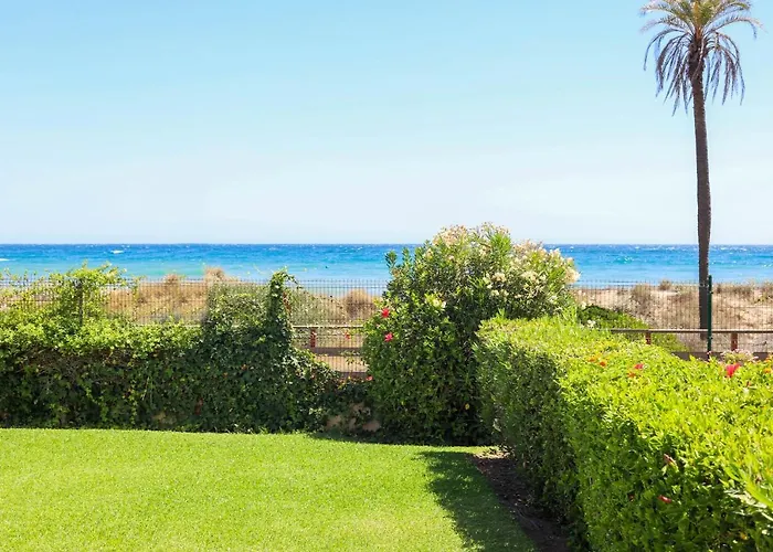 Frontline Ground Floor - Monteros Palm *