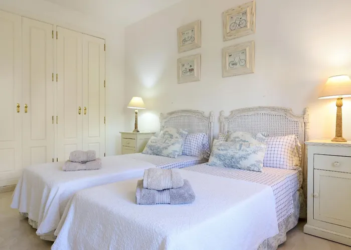 Frontline Ground Floor - Monteros Palm Apartment *