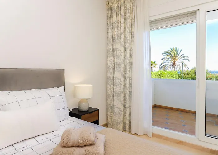 Frontline Ground Floor - Monteros Palm Apartment *