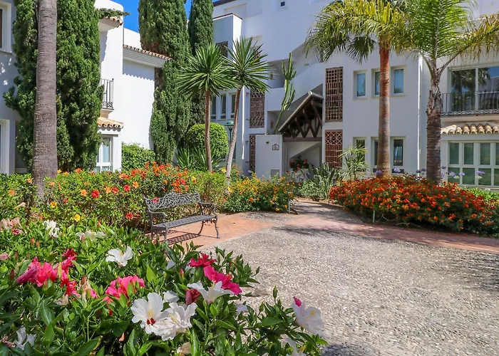 Frontline Ground Floor - Monteros Palm Apartment Marbella