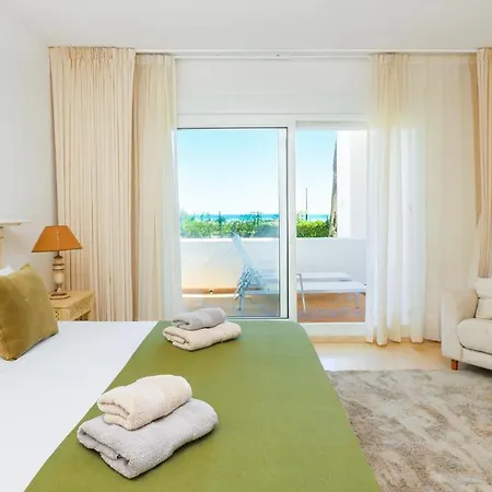 Frontline Ground Floor - Monteros Palm 公寓