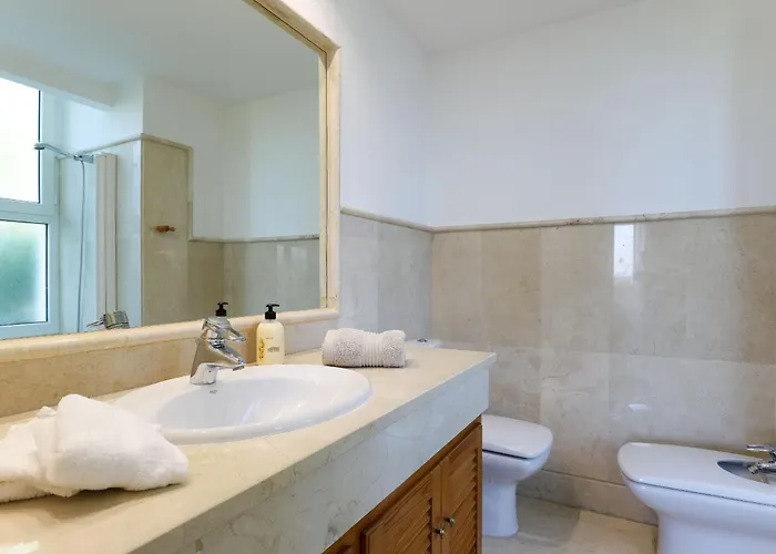 Frontline Ground Floor - Monteros Palm *